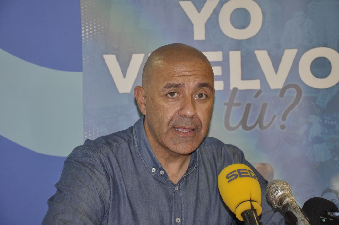 Paco Peña en la rueda de prensa de Chapín