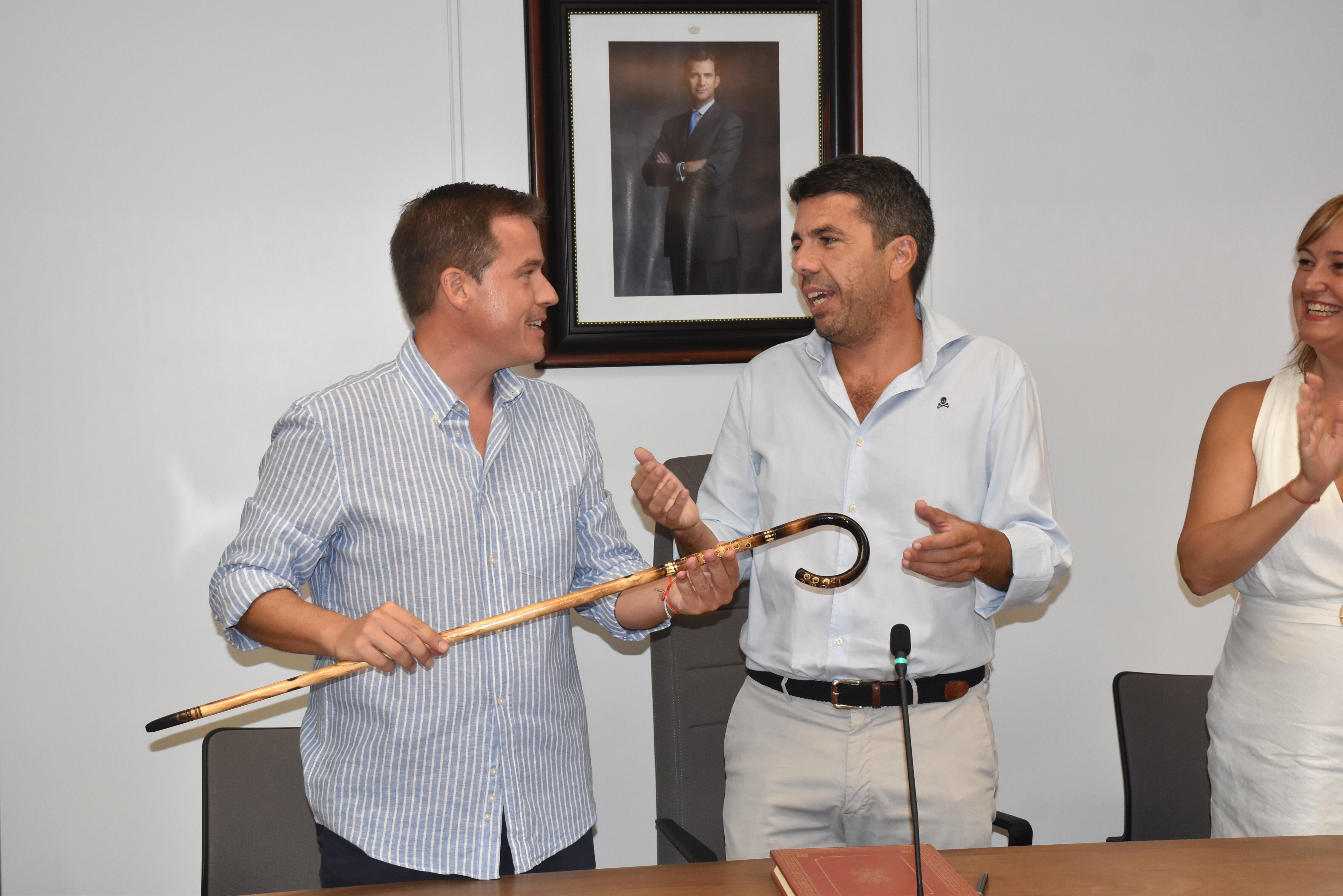 El alcalde de Xàtiva, Roger Cerdà, junto al President de la Genaralitat Carlos Mazón