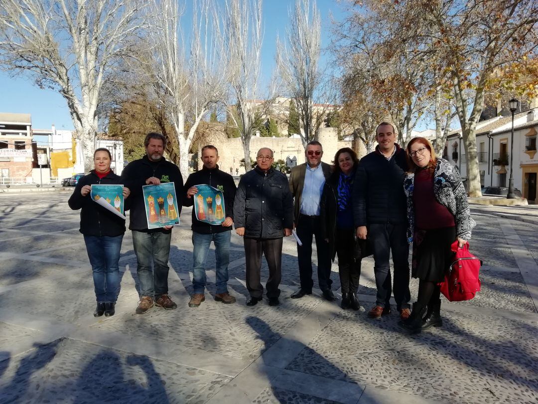 Organizadores de la cabalgata en Ruedo Alameda junto a la presidenta de AYUCA