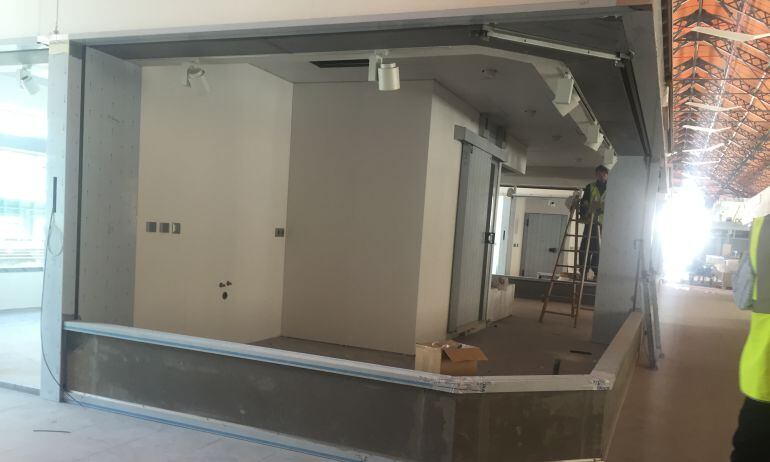 Obras en el interior del remozado Mercado del Val