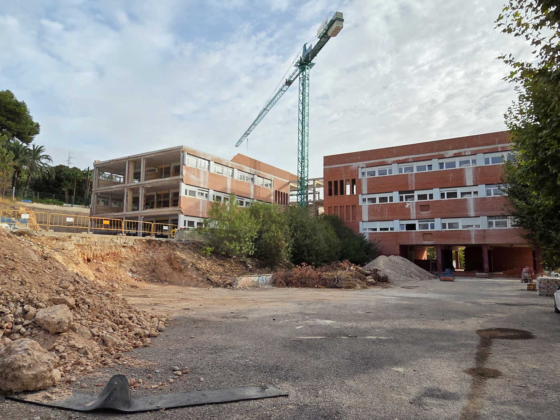 Imagen de las obras del instuto Andreu Sempere en el primer día del curso 2025-2026