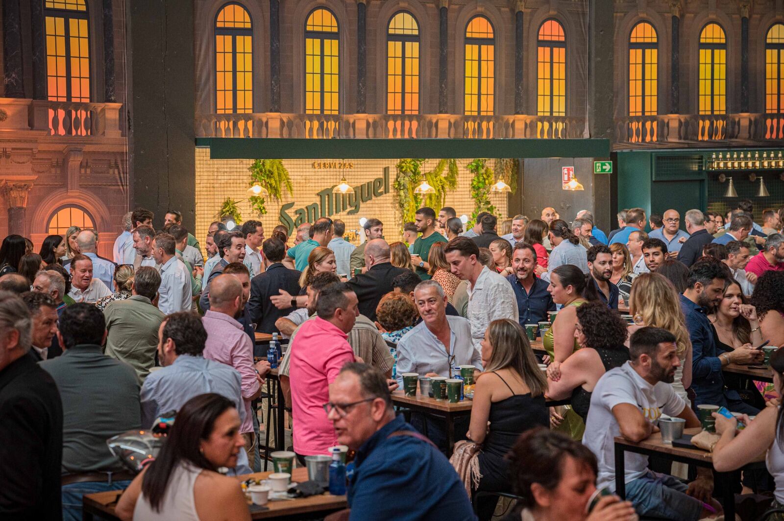 Presentación Sentir Málaga en Sohrlin