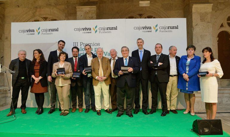 Los premiados posan juntos en el acto celebrado en Burgos