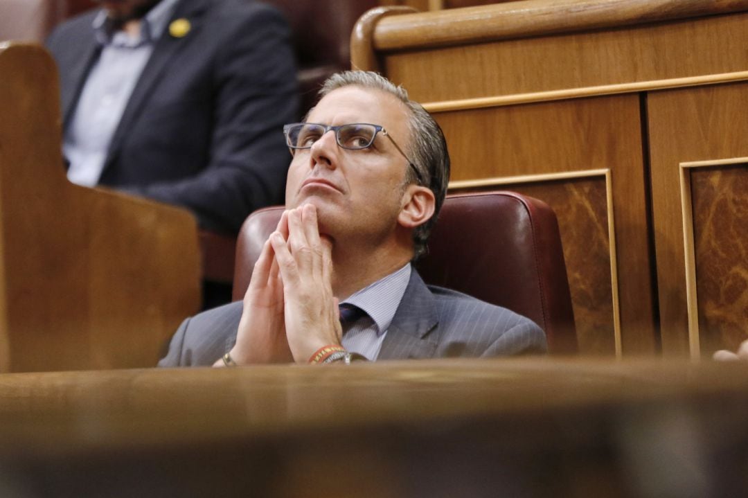 El diputado de Vox Javier Ortega Smith, durante una sesión plenaria en el Congreso de los Diputados.