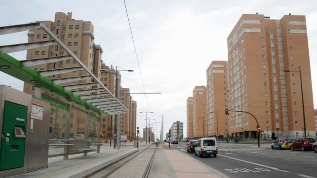 Varias calles de Parla Este llevaban diez años cerradas a la circulación