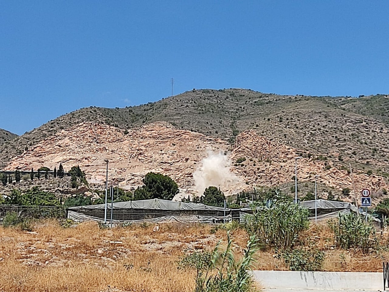 Explosión en la cantera de Lobres (Salobreña)