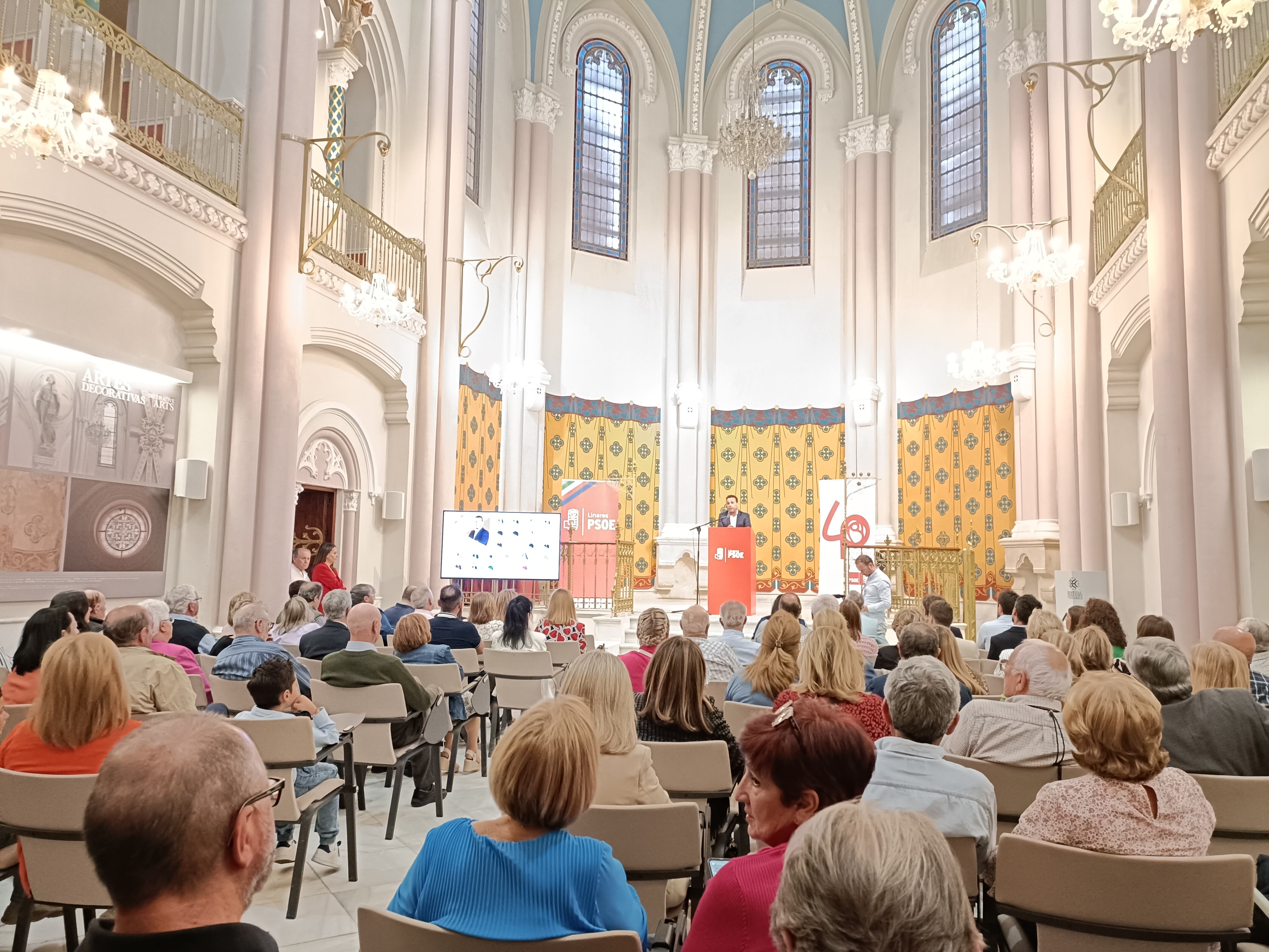 Acto de presentación de la candidatura del PSOE de Linares al 28M