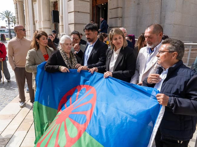 Cartagena celebra el orgullo del Pueblo Gitano con el anuncio de la recuperación de su Semana Cultural