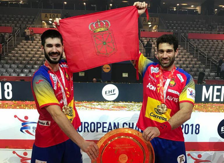 Goñi, junto al también navarro Gurbindo, tras la final del Europeo