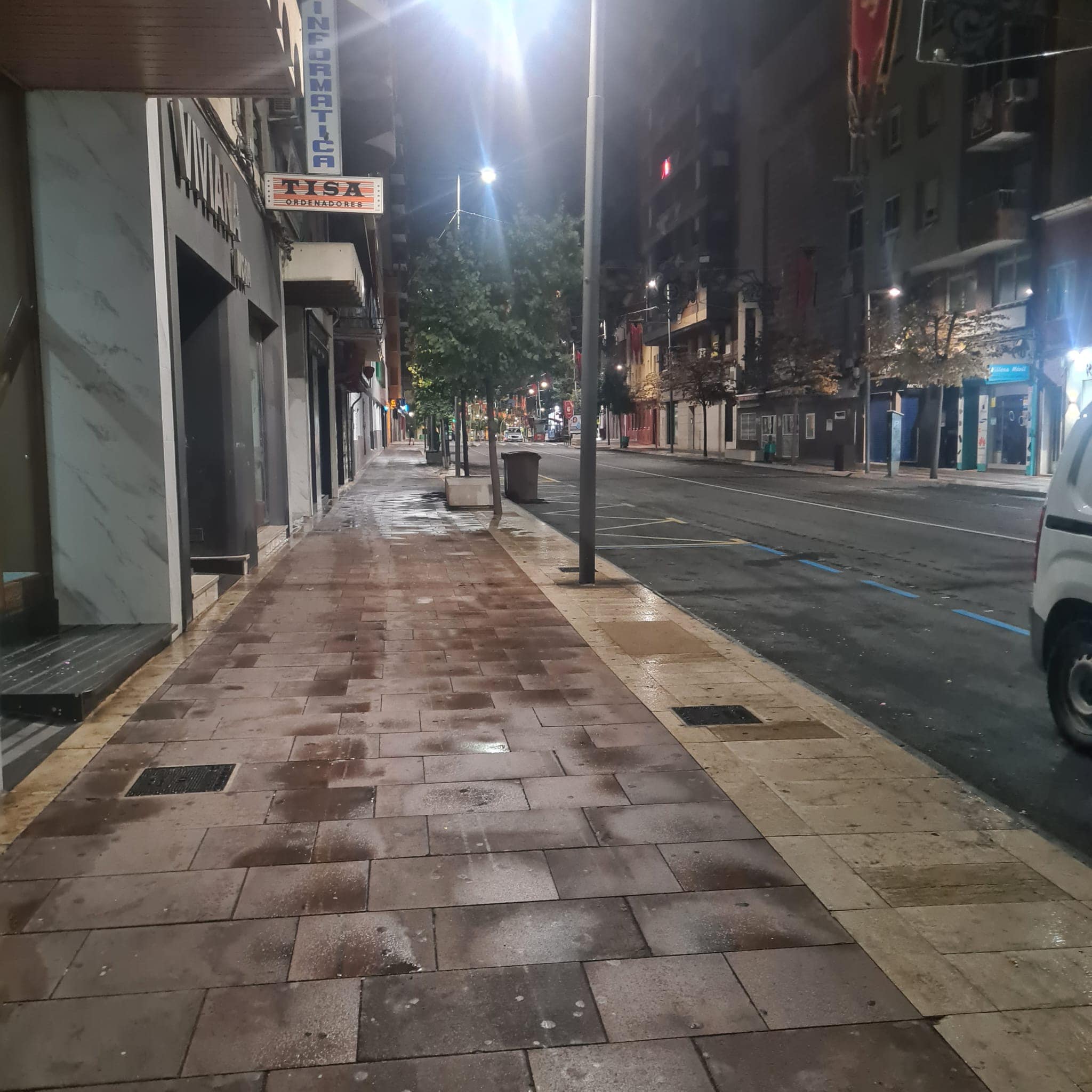 Trabajos de limpieza tras las calles