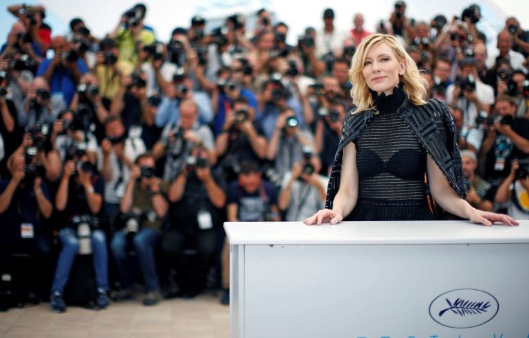 Cate Blanchett posando en el photocall del Festival de Cannes en 2015