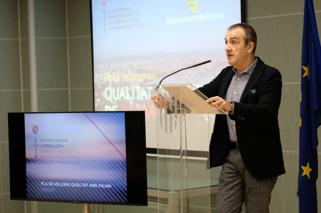 09-12-2021 El conseller de Transición Energética, Sectores Productivos y Memoria Democrática, Juan Pedro Yllanes, durante la rueda de prensa. SOCIEDAD ESPAÑA EUROPA ISLAS BALEARES AUTONOMÍAS
 CAIB
 