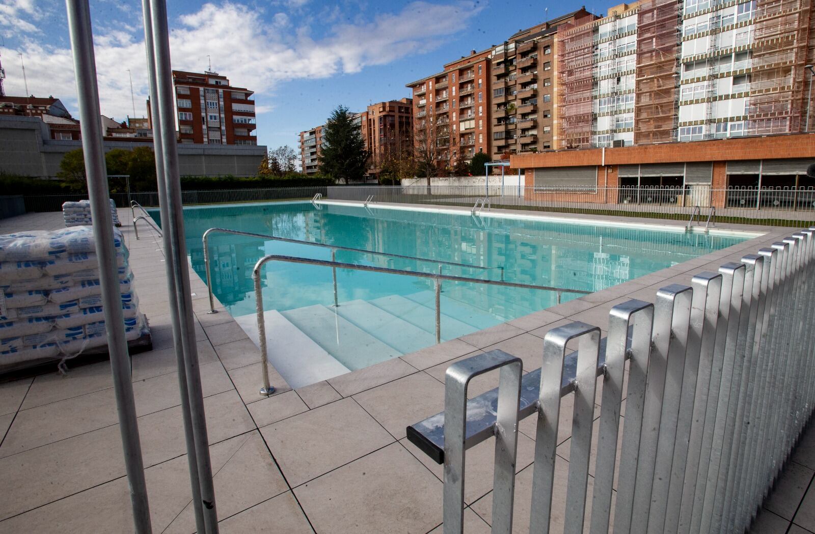 La Junta confía que la piscina del Campo de la Juventud reabra el próximo verano