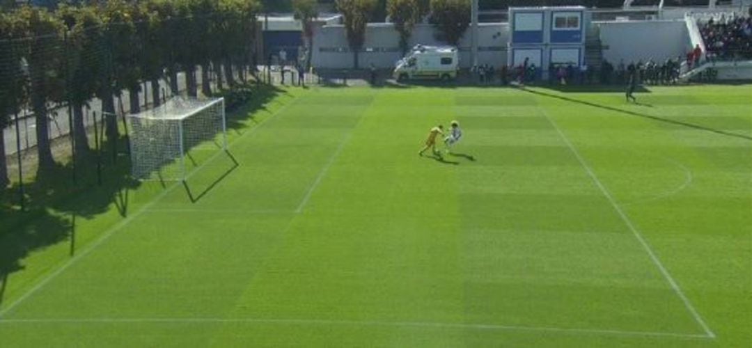 Así fue el gol de Xavi Simons al Real Madrid juvenil