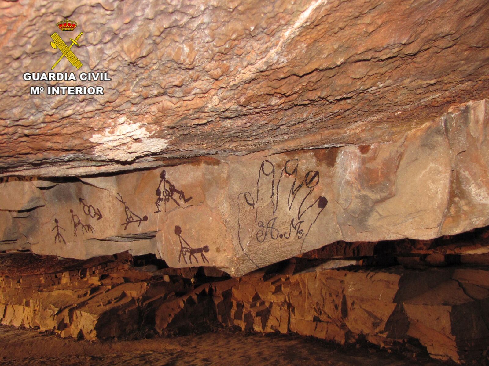 Pinturas en La Rendija de Herencia