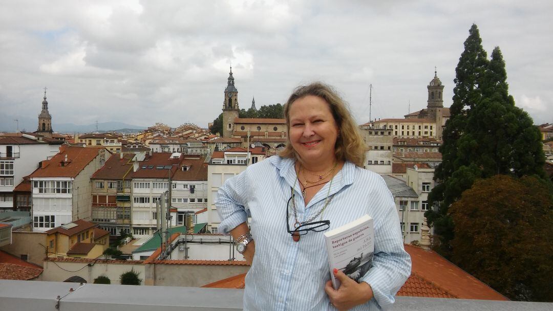 La ex corresponsal de guerra Ana del Paso presenta su libro 'Reporteras españolas. Testigos de guerra'.