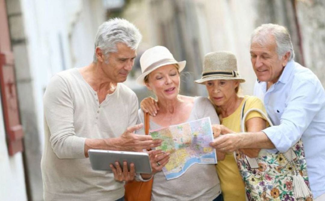 L'oferta de viatges per a pensionistes des de Menorca és mínima i molt inferior a la de la resta d'illes.