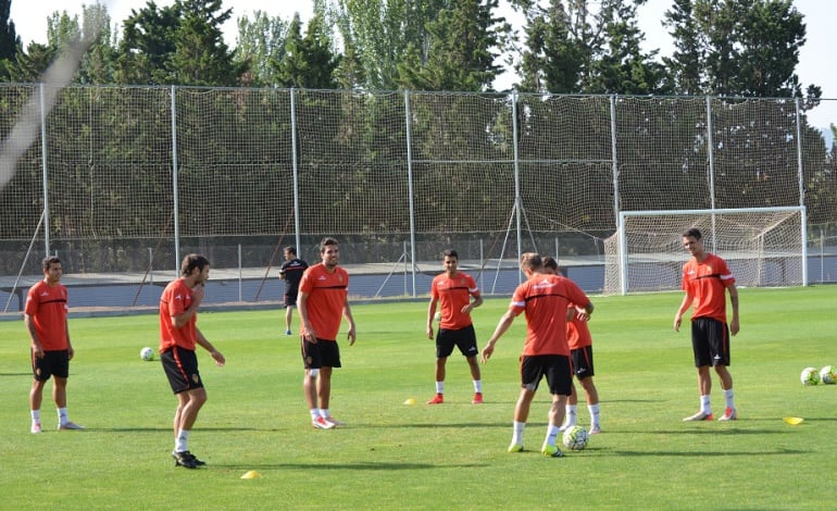 La plantilla del Real Zaragoza se ha entrenado esta mañana antes de jugar su cuarto amistoso de pretemporada.