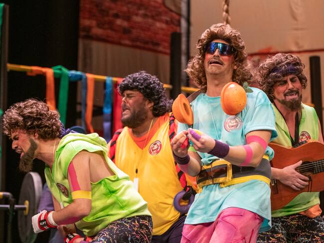 Chirigota 'Los enganchaos'. Foto: Ayuntamiento de Cádiz.