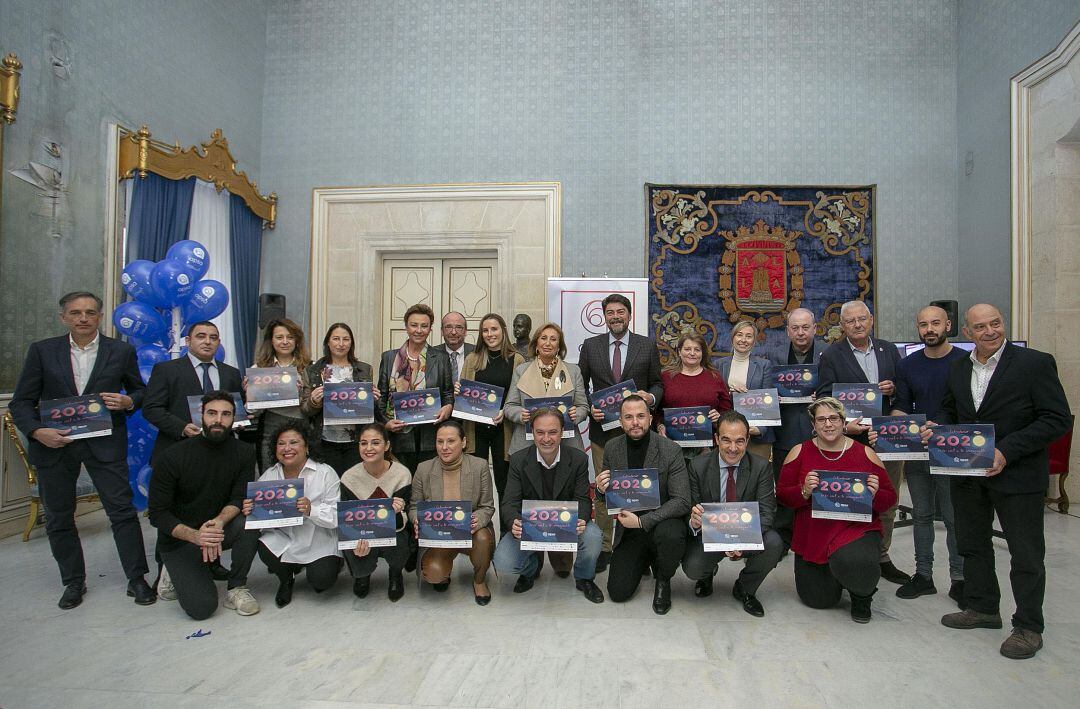 El Salón Azul ha acogido, un año más, la presentación del calendario solidario de APSA