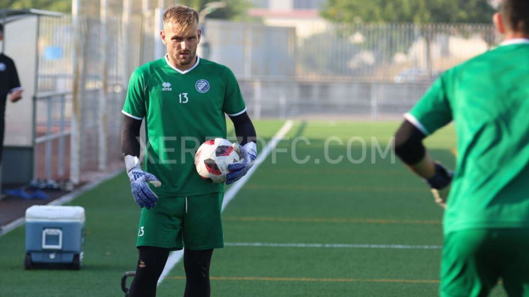 El Xerez DFC prescinde de los porteros Álvaro Iso y Henrik Lindhard