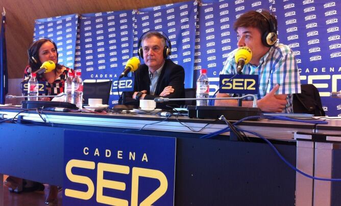 Pepa Bueno con Rafael Garesse, vicerrector de la UAM y Carlos Andradas, presidente de la de la Confederación de Sociedades Científicas de España