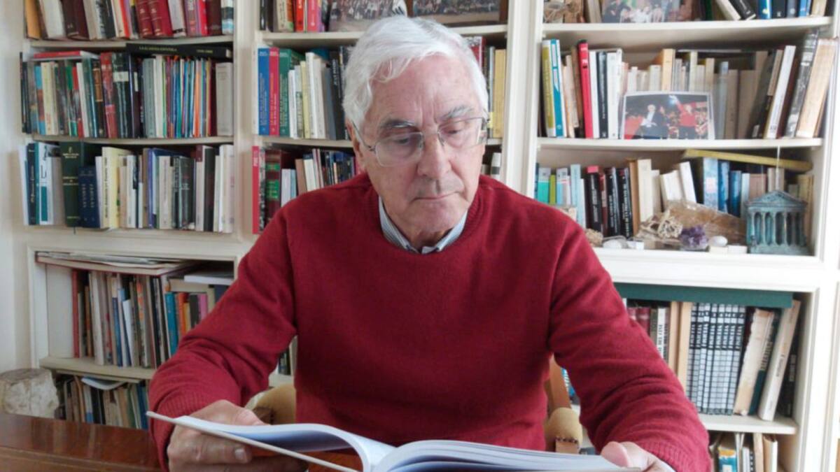 Jose María Barreda relee 'Cien años de Soledad' en el Día Internacional del Libro