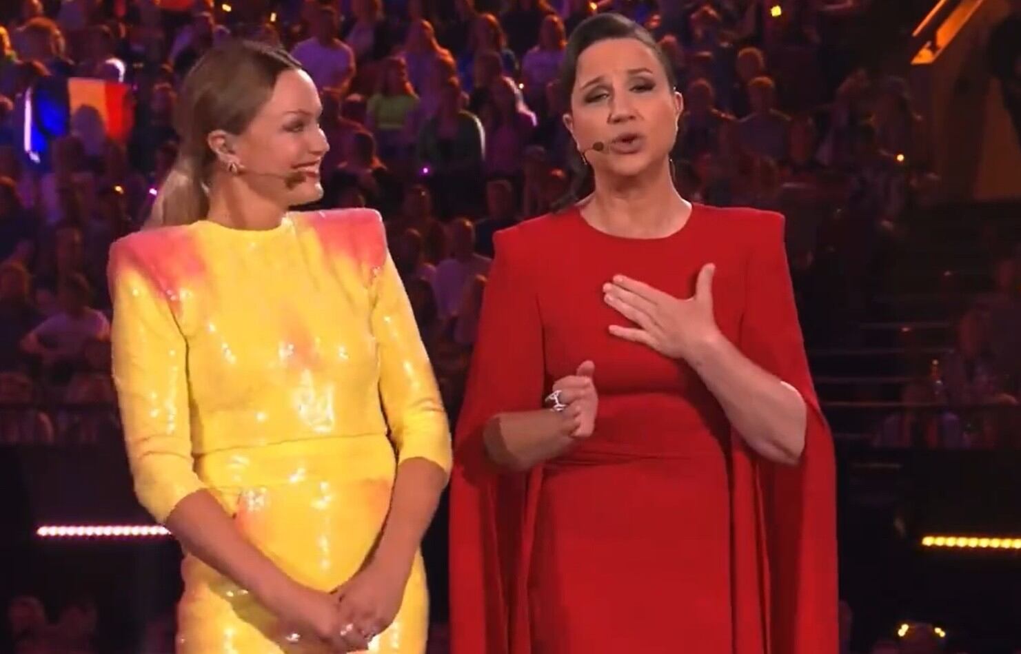 Las presentadoras de Eurovisión 2024 Malin Akerman y Petra Mede.