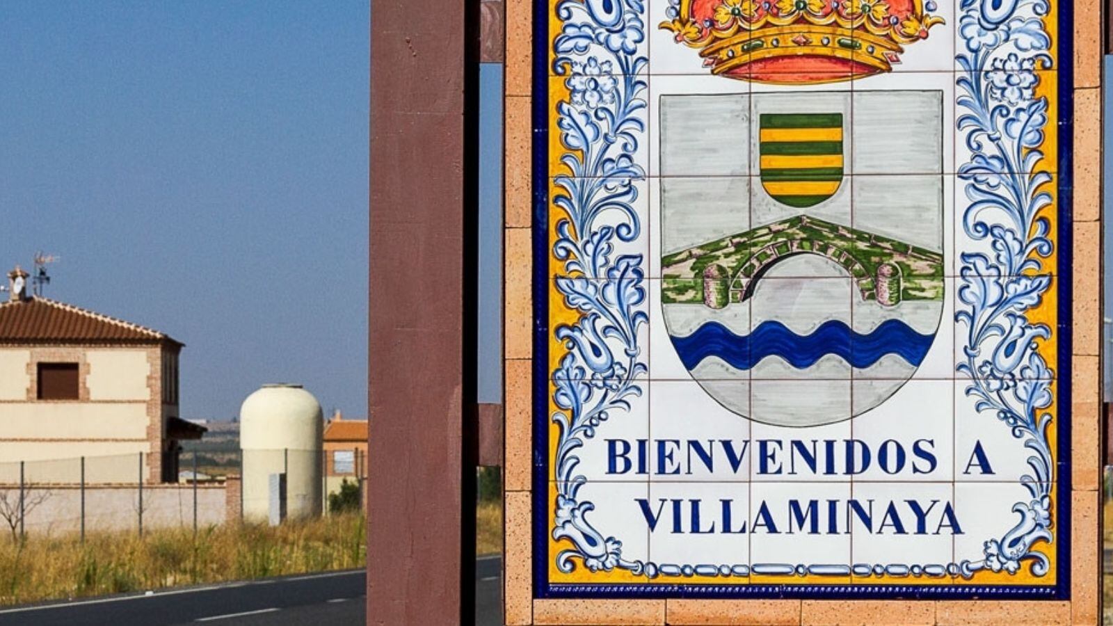 Imagen de archivo de uno de los carteles de bienvenida del municipio de Villaminaya (Toledo)