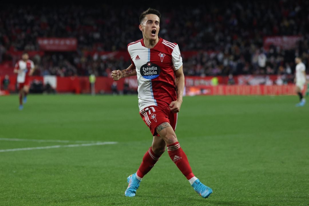 Franco Cervi celebra su gol ante el Sevilla