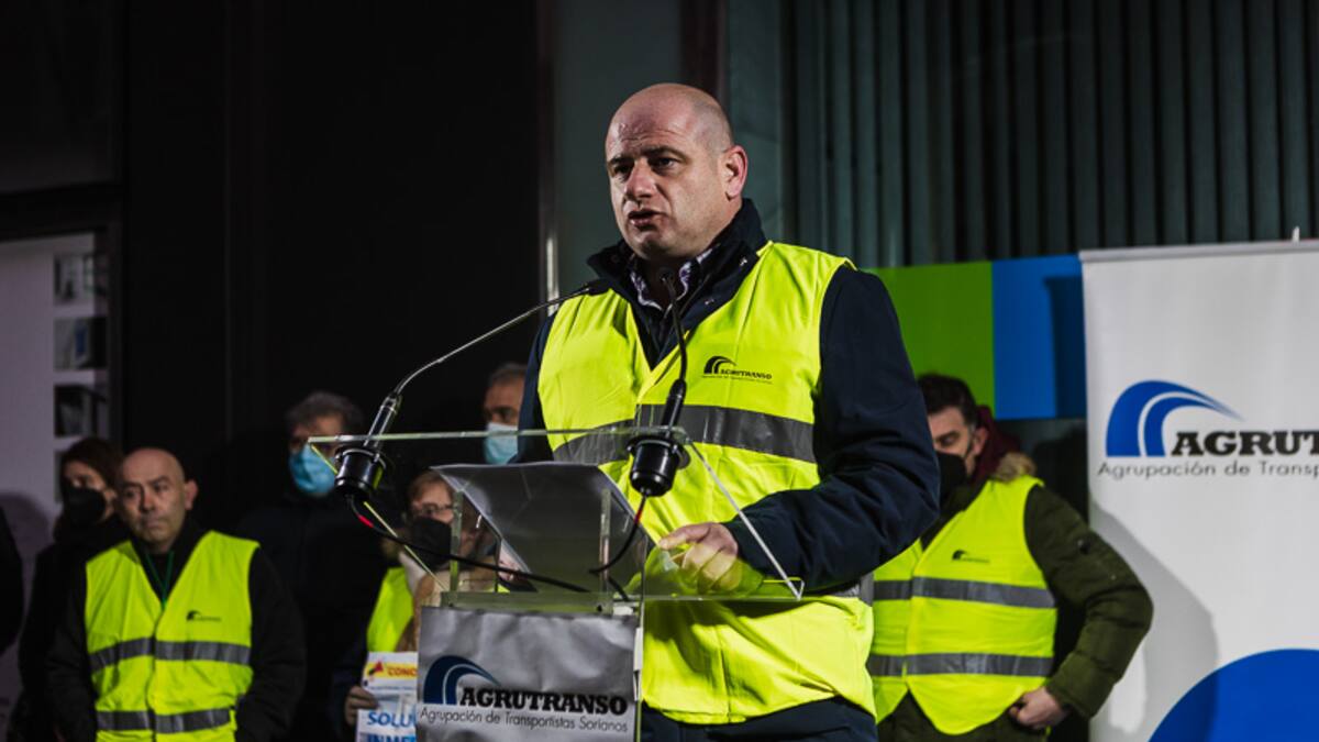 Los transportistas de Agrutranso se manifestaron frente a la subdelegación del Gobierno de Soria