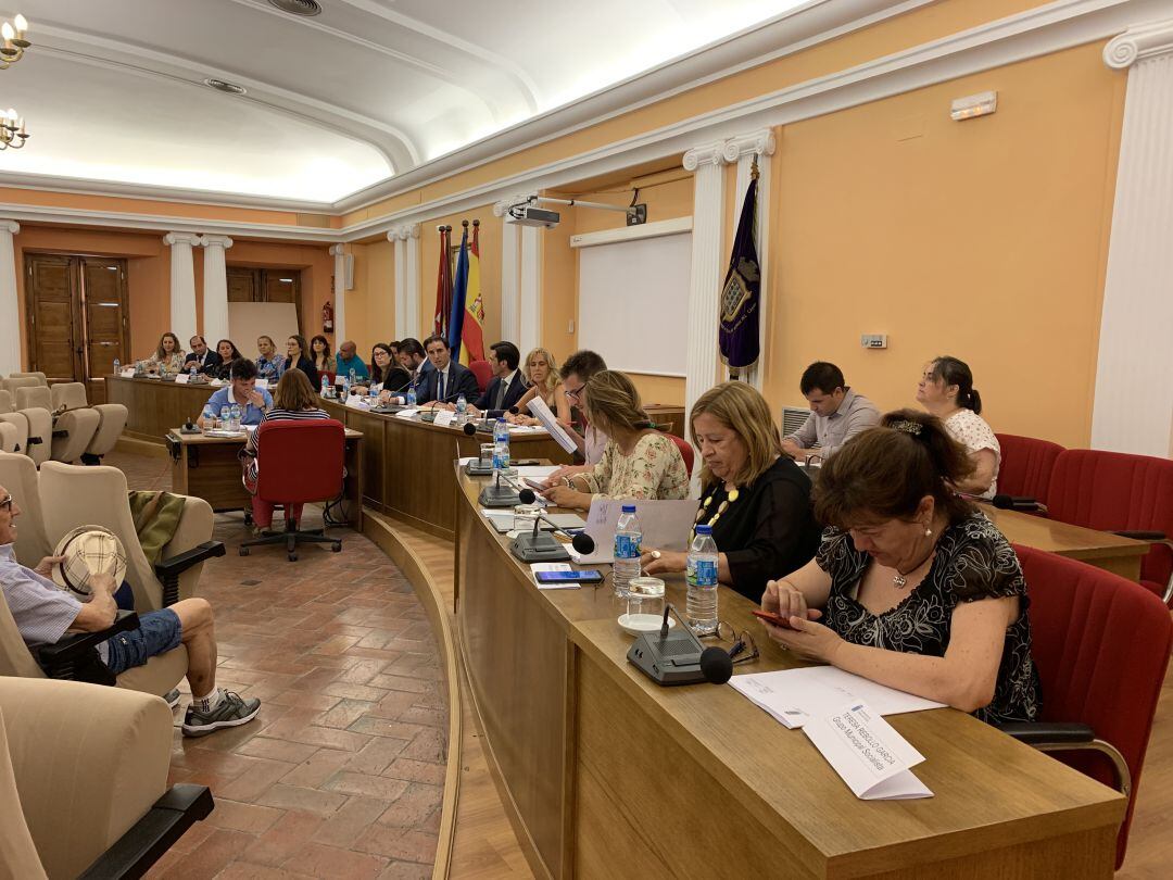 El Grupo Socialista en el Ayuntamiento se preocupa por el Plan de Reidustrialización