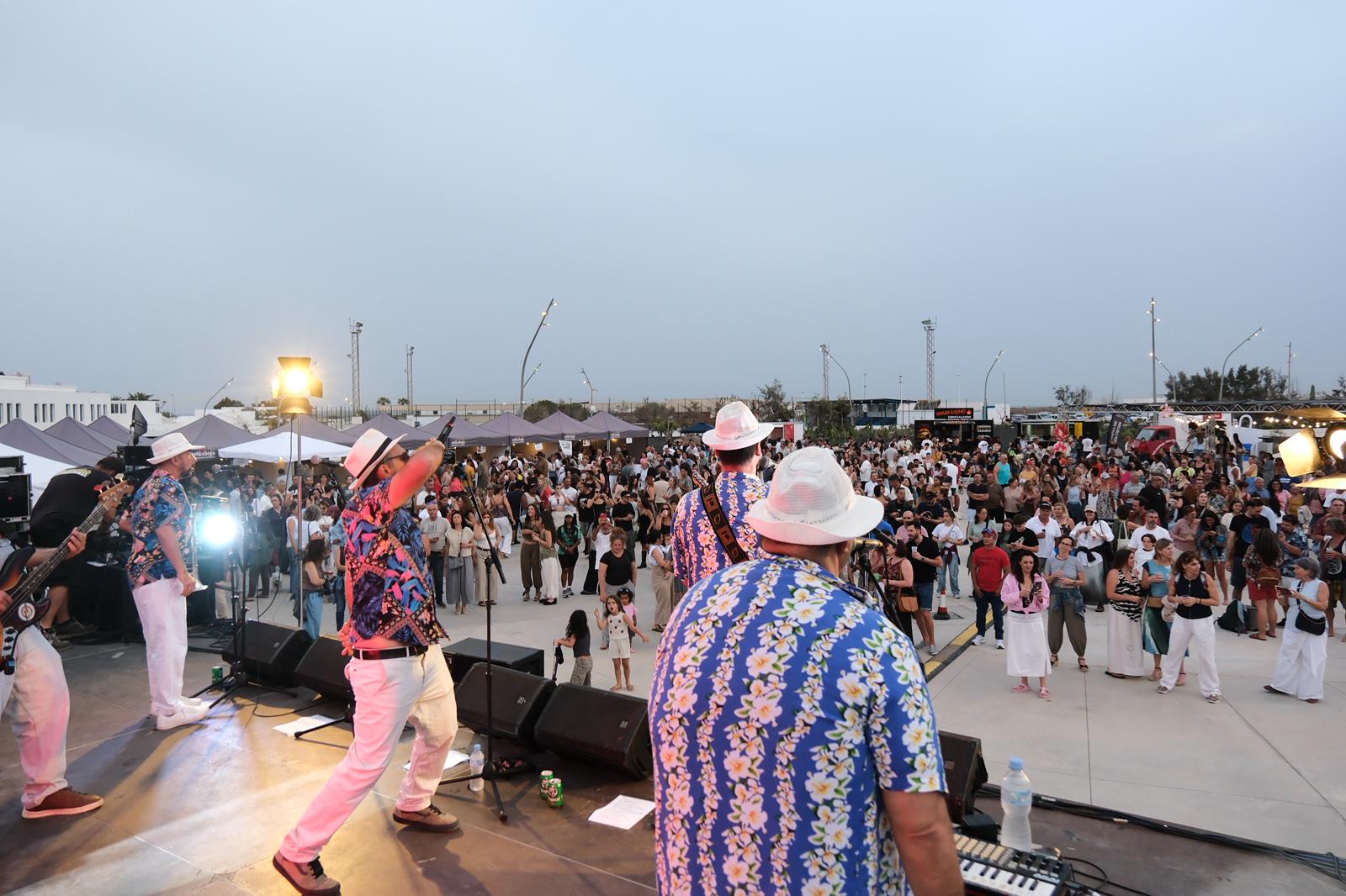‘Suena & Sabe’ en Playa Honda, Lanzarote.