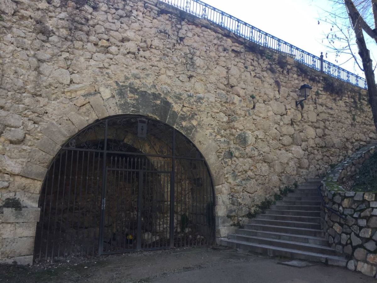 El proyecto para abrir el ojo del Puente de la Trinidad sigue adelante