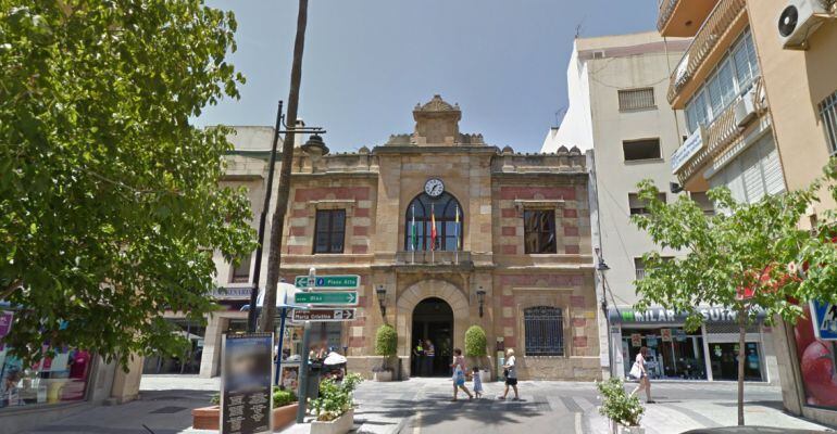 Imagen frontal del Ayuntamiento de Algeciras.