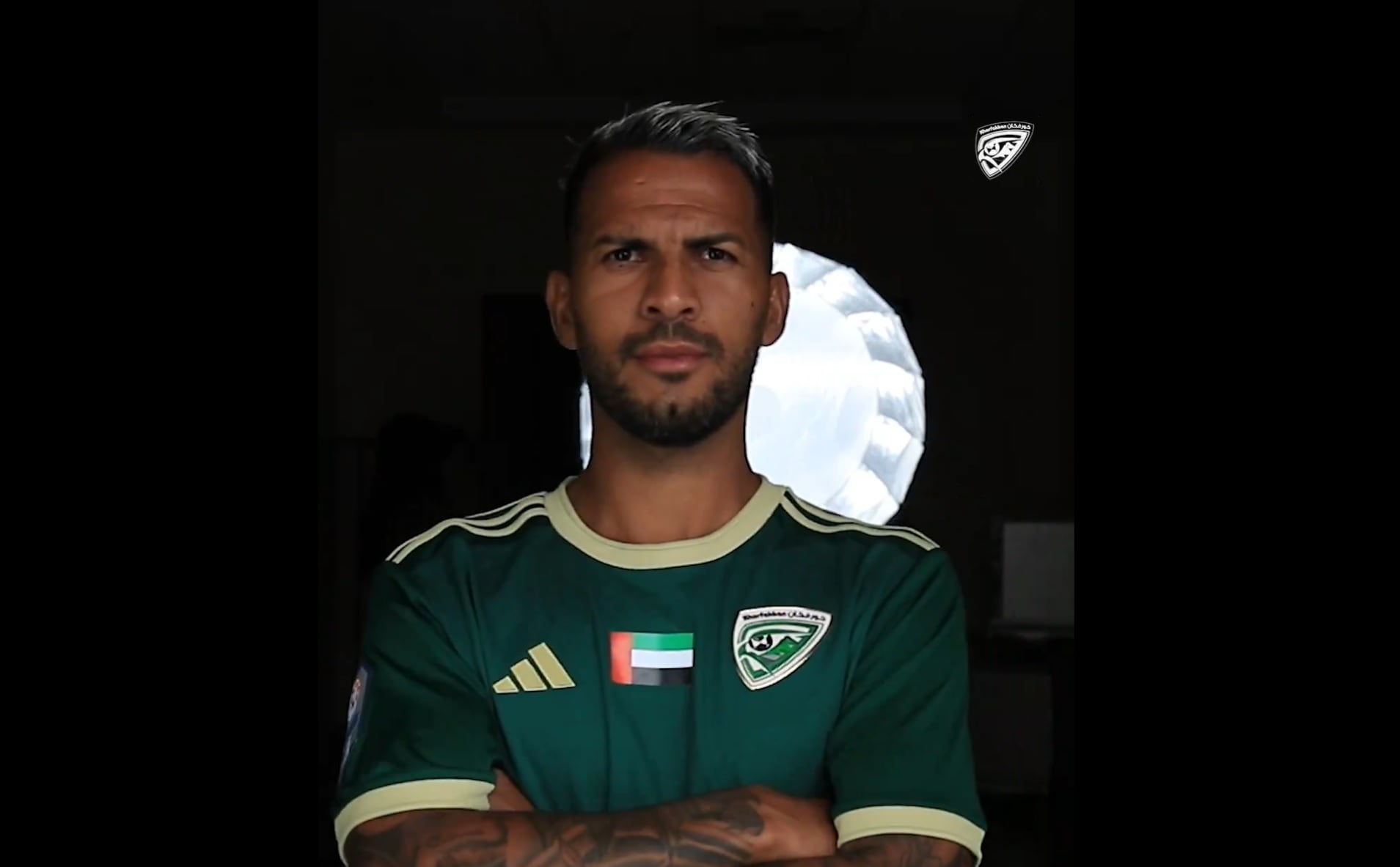 El conjunto de los Emiratos Árabes Unidos ha hecho oficial la llegada del futbolista canario.