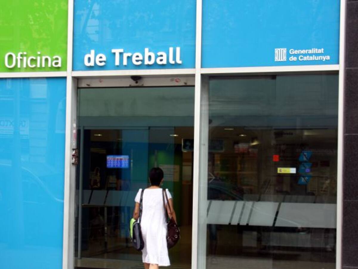 L'atur puja un 2% durant els darrers mesos de l'any i ja supera el 23%