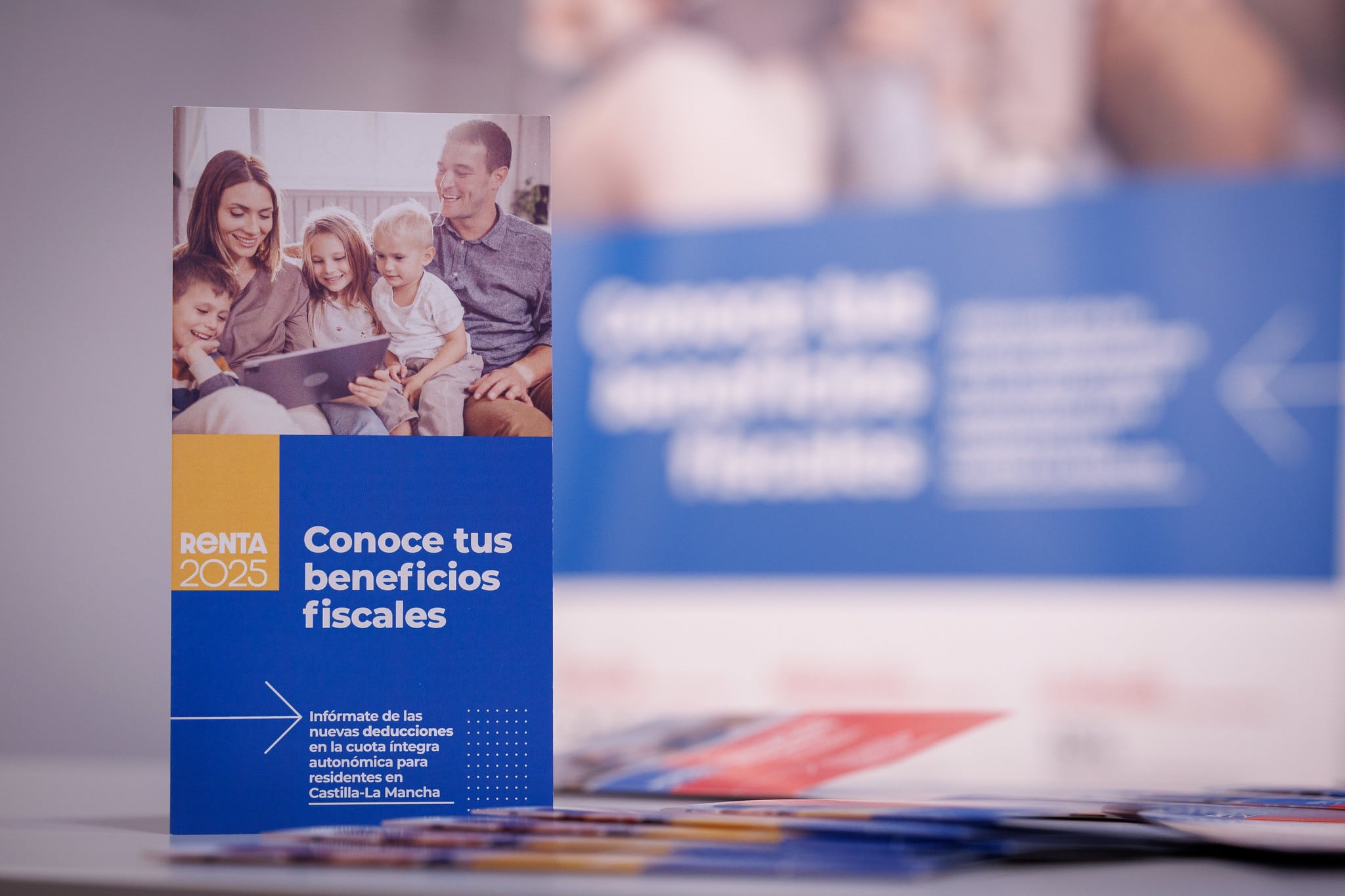 Imagen del folleto informativo que se enviará a los domicilios y empresas de Castilla-La Mancha