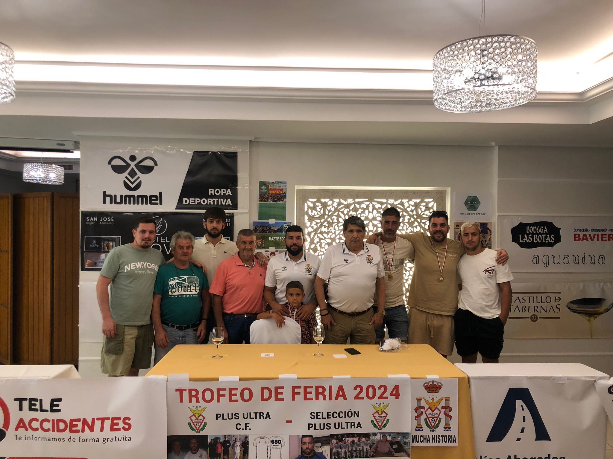 La directiva del Plus Ultra en la presentación de una nueva edición del torneo.