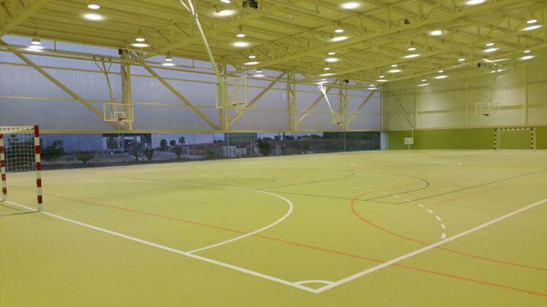 Vista interior del nuevo pabellón de deportes de Pedreguer, que se inaugura el sábado 5 de noviembre.