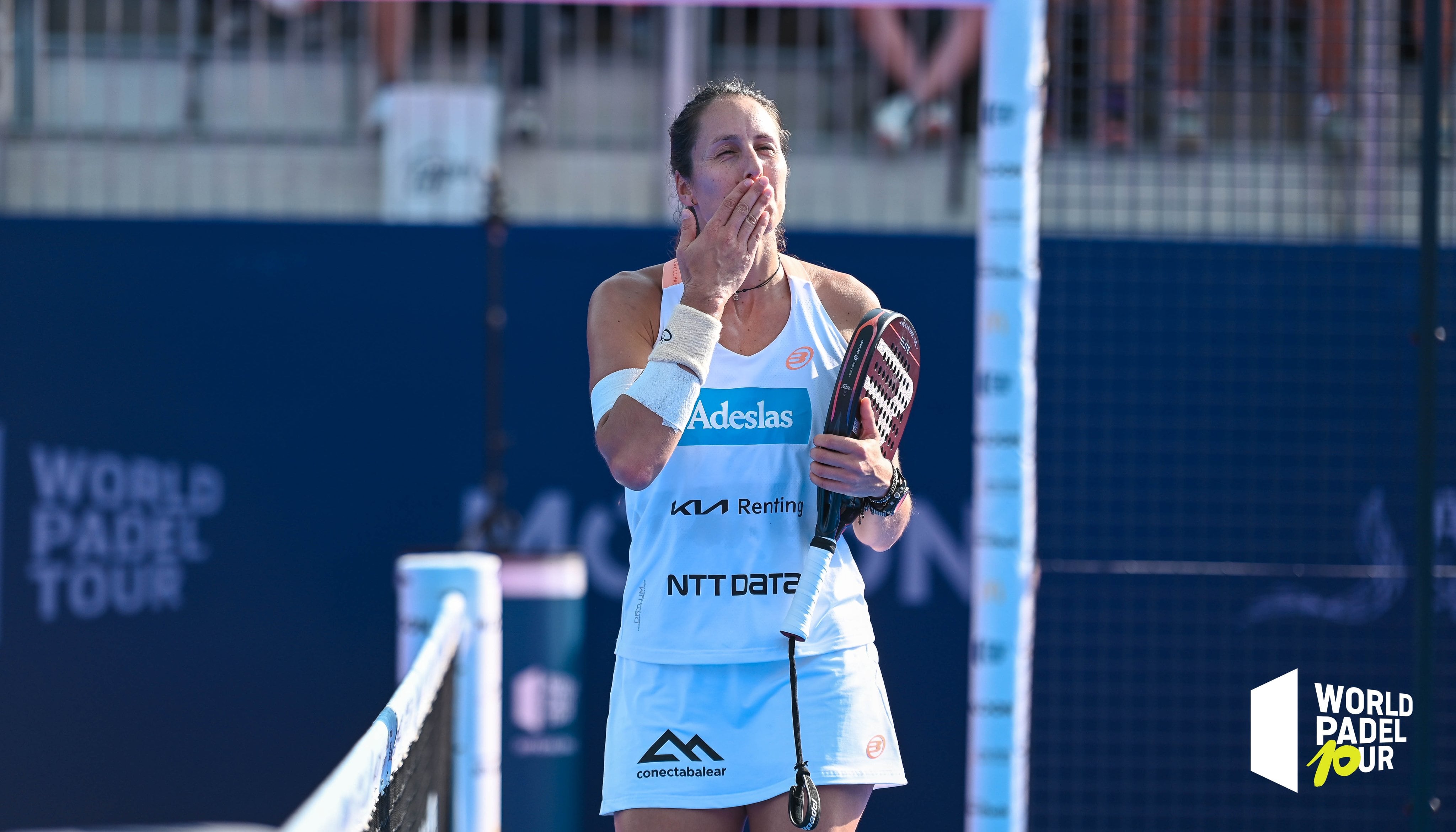 Gemma Triay  es va acomiadar d'Abu Dhabi després de caure a la final per un doble 6-3.