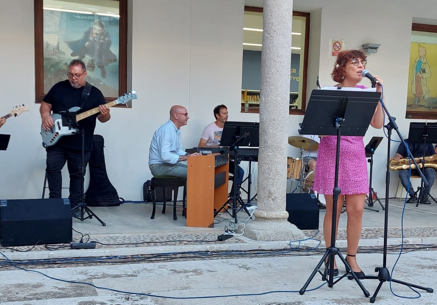 Uno de los momentos di sfrutadoen la lectura musicalizada del festival de Jazz