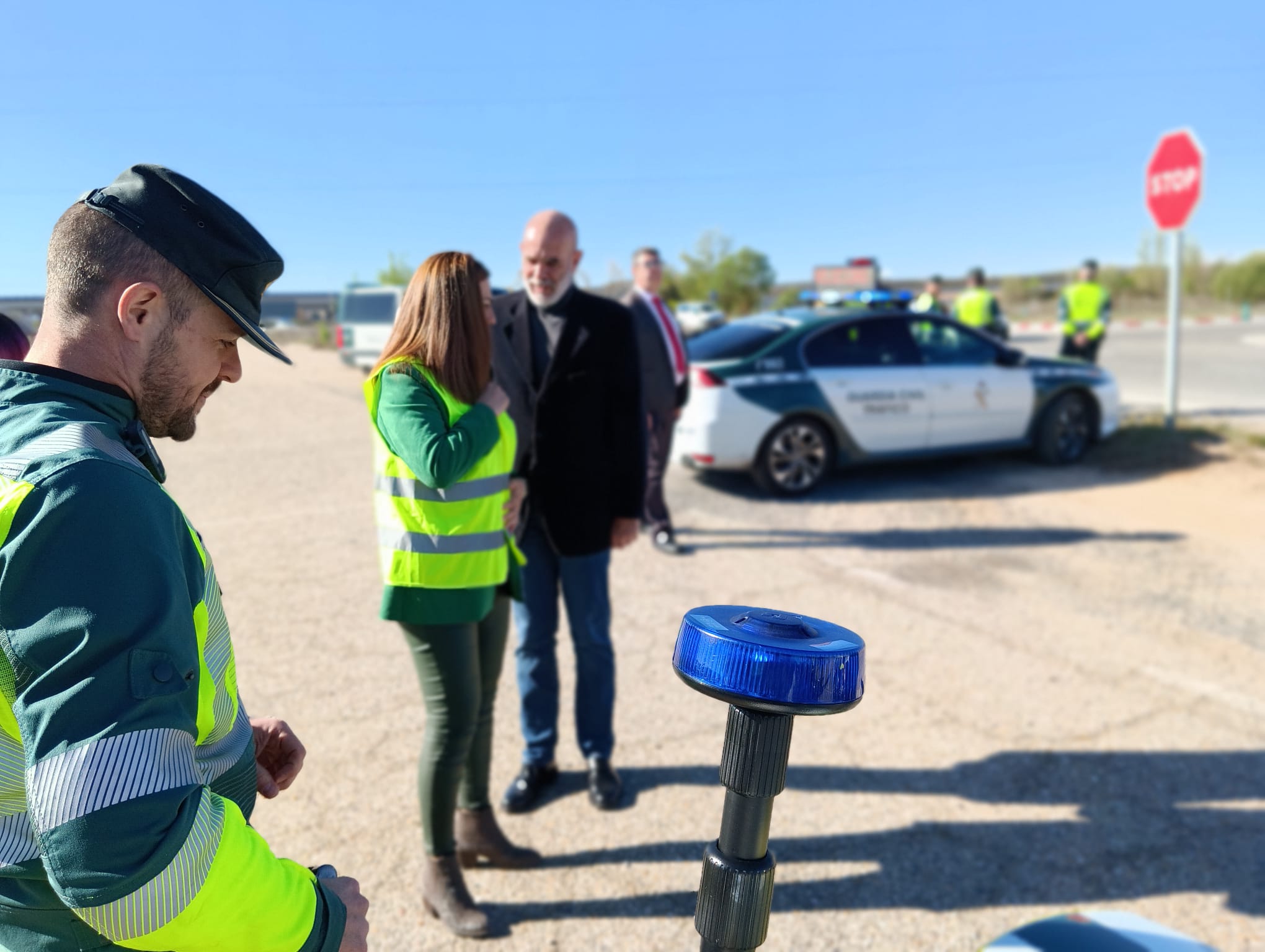 Joaquín Gomá, inspector jefe de la Policía Nacional en Aranda, salió a recibir a la Delegada