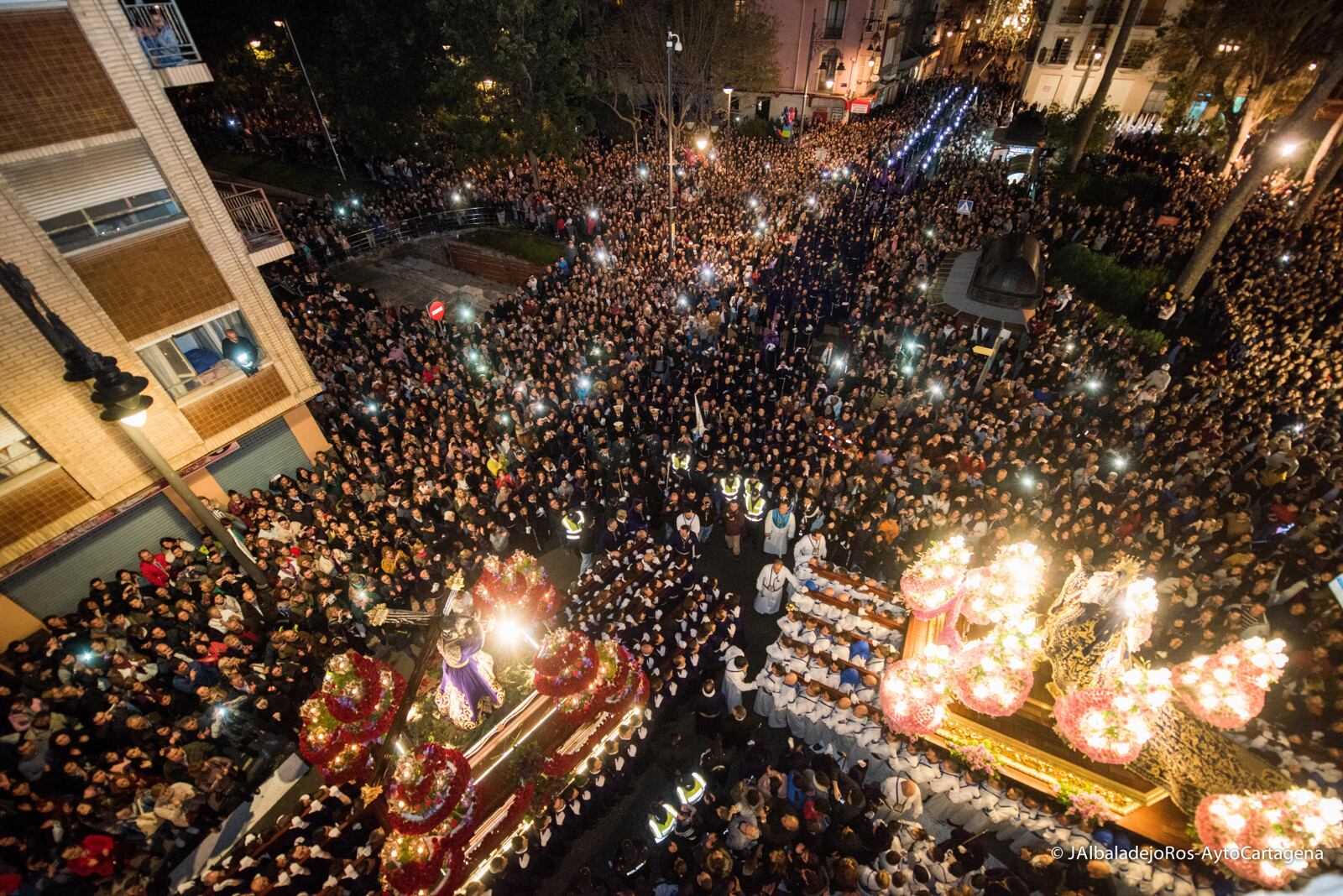 Encuentro entre la Virgen Dolorosa y el Jesús Nazareno