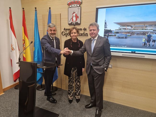 Las tres administraciones 'sellan' el acuerdo tras el consejo de Gijón al Norte.