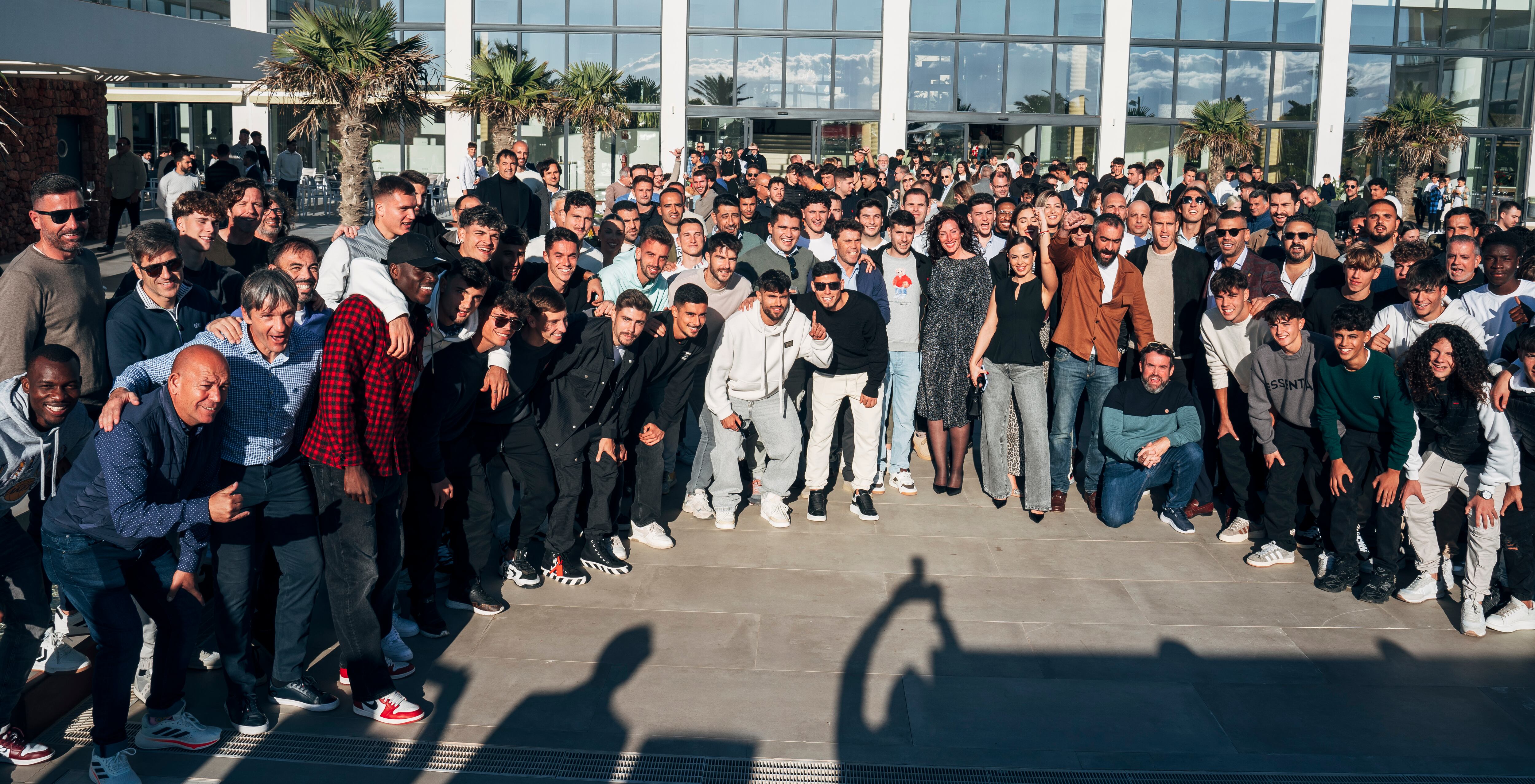 Todo era alegría en la Navidad de un Almería campeón de invierno.