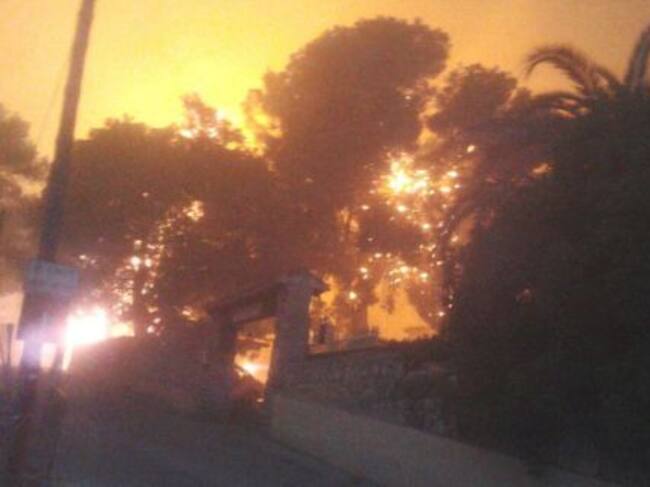 Incendio próximo a una de las casas de Xàbia