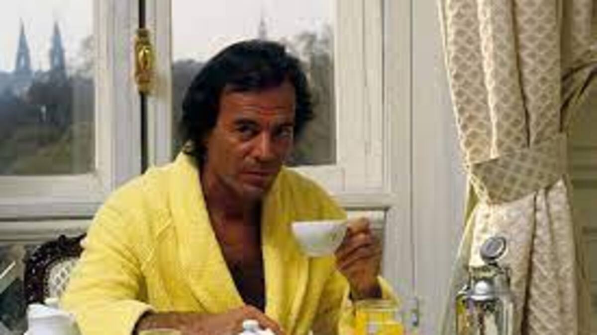 Julio Iglesias o cómo se construyó la primera pop star española