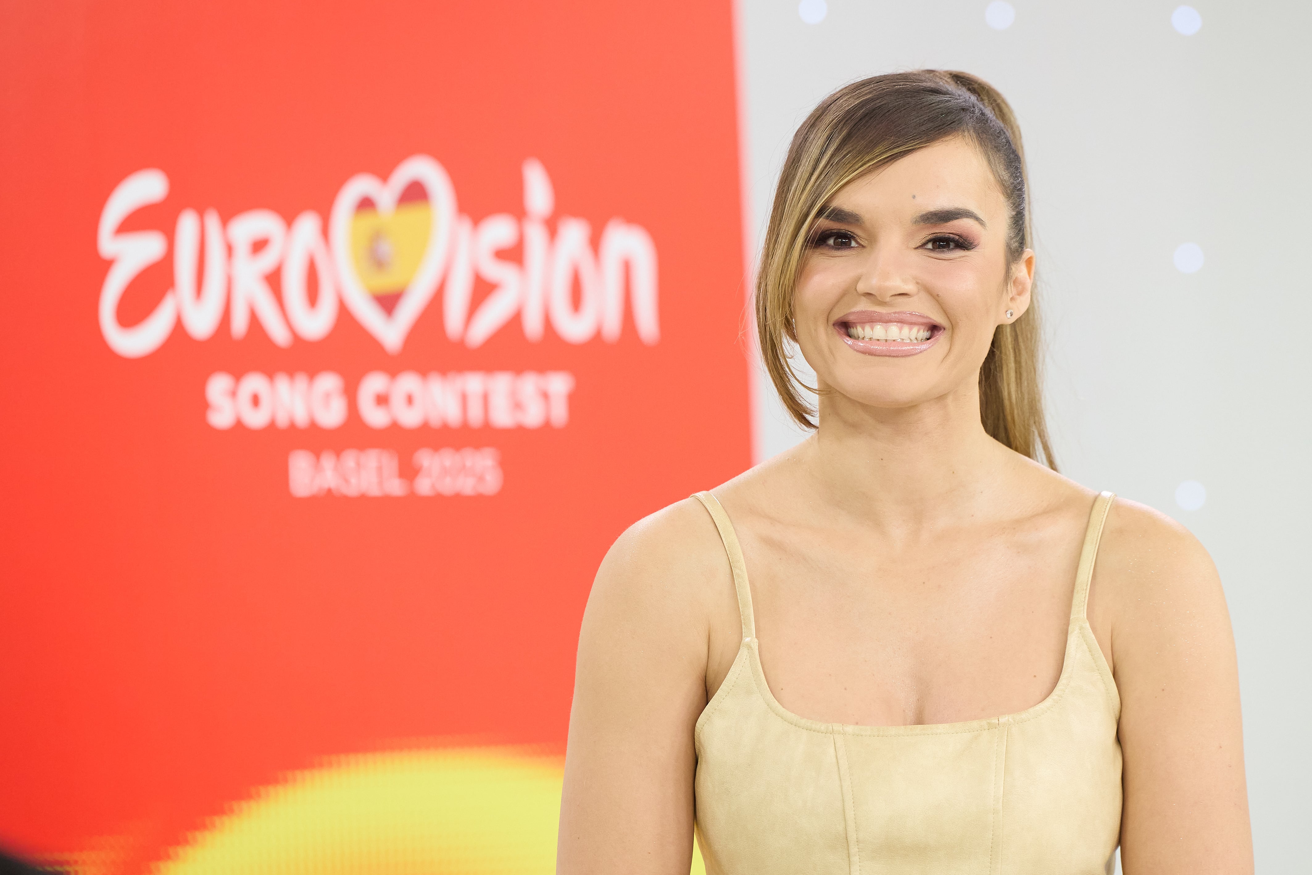La cantante Melody en la rueda de prensa antes de Eurovisión 2025