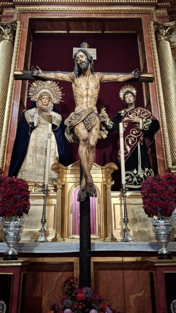 El Cristo de la Sed en el interior de la Parroquia de la Concepción